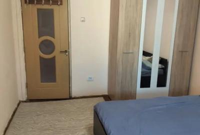 Apartament cu 3 camere decomandat în Valea Rosie