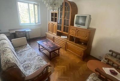 Apartament cu 2 camere decomandat în Medicină