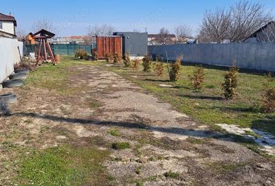Teren de 1450 mp, în Milcovul - 4