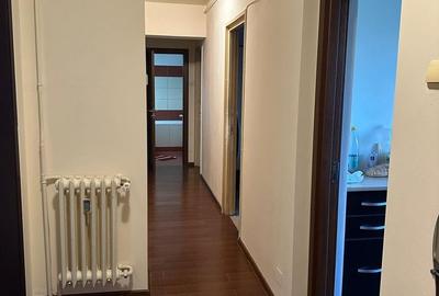 Apartament cu 4 camere decomandat în Titan - 9