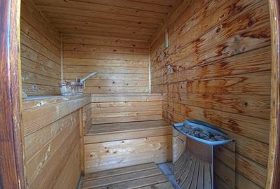 Casă cu 7 camere cu Canalizare în Băneasa - 25
