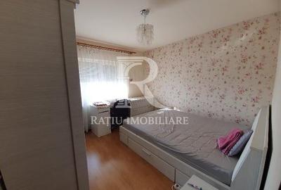 Apartament cu 3 camere decomandat, mobilat în Nufărul - 3