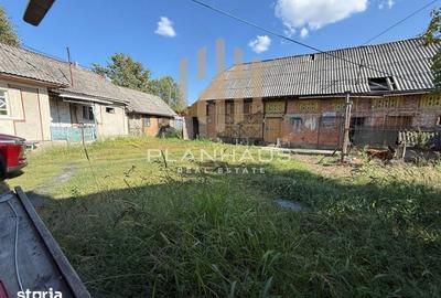 Casă cu 4 camere cu Teren 3800 Mp în Central