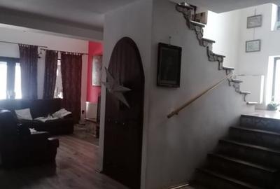 Casă individuală cu 5 camere cu Canalizare în Traian - 16