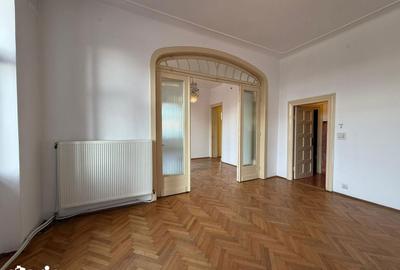 Apartament cu 3 camere decomandat în Central - 2