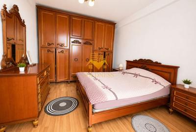 Apartament cu 3 camere semidecomandat, mobilat în Zorilor