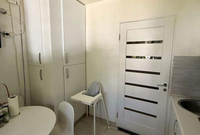 Apartament cu 3 camere semidecomandat în Gorjului - 1