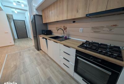 Apartament cu 3 camere în Drumul Taberei