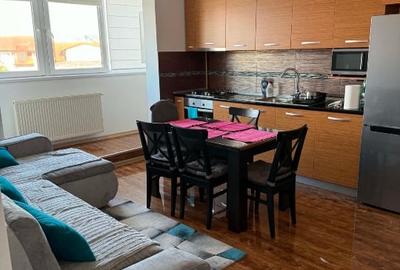 Apartament cu 3 camere decomandat, mobilat în Circumvalațiunii