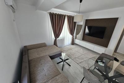 Apartament cu 2 camere decomandat în Roșu