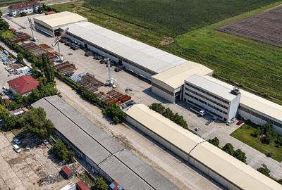 Spațiu industrial, de 3,553 mp, în Central