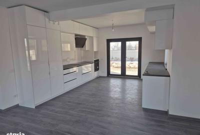Casă cu 4 camere cu Teren 2700 Mp în Bilca - 6