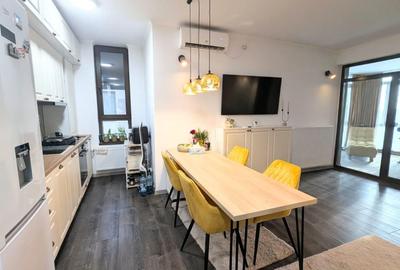 Apartament cu 3 camere decomandat, mobilat în Girocului