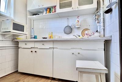 Apartament cu 2 camere semidecomandat în Berceni