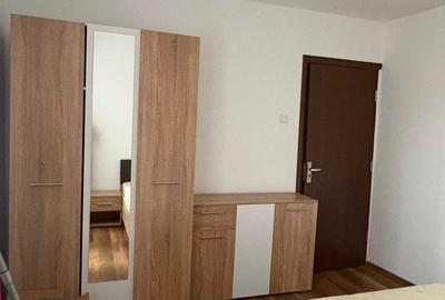 Apartament cu 2 camere decomandat în Crângași