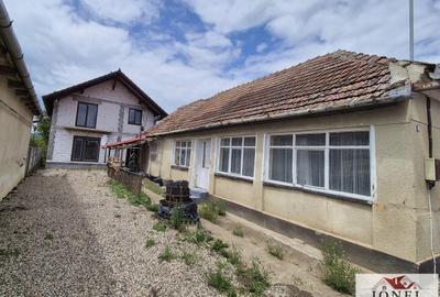 Casă individuală cu 6 camere cu Teren 804 Mp în Ciumbrud - 2