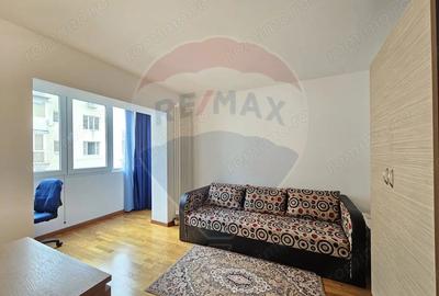 Apartament cu 3 camere decomandat în Central - 2