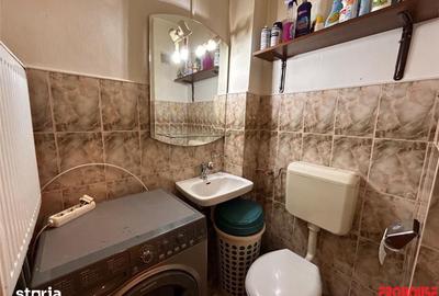 Apartament cu 3 camere decomandat în Ștefan cel Mare