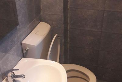 Garsonieră decomandată în Lipovei