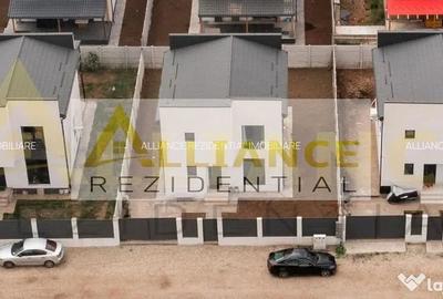 Casă cu 5 camere cu Teren 250 Mp în Olteniței