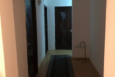 Apartament cu 4 camere semidecomandat, mobilat în Tomis Nord - 3
