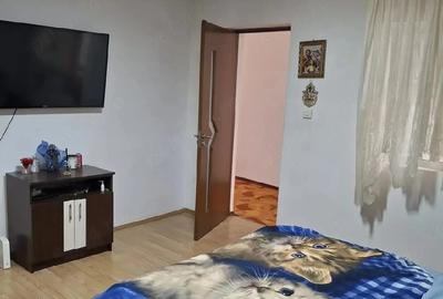 Casă cu 4 camere cu Teren 475 Mp în Central