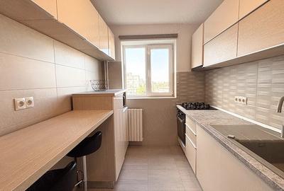 Apartament cu 2 camere decomandat în Km 4 - 4