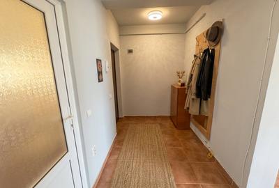 Apartament cu 2 camere semidecomandat, mobilat în Florești - 4