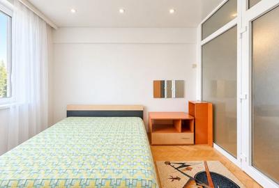 Apartament cu 2 camere semidecomandat, mobilat în Elisabetin