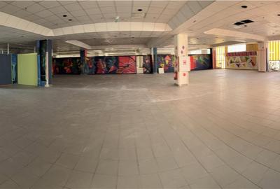 Spațiu comercial, de 1,273 mp, în Ultracentral - 11