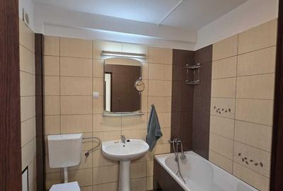 Apartament cu 3 camere decomandat în Baciu