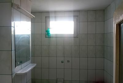 Apartament cu 2 camere decomandat în Precista - 1