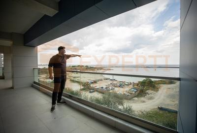 Apartament cu 3 camere decomandat în Faleza Nord