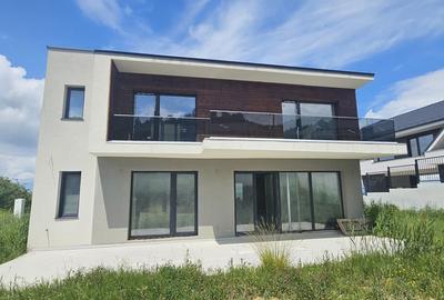Casă individuală cu 6 camere cu Canalizare în Făget - 1