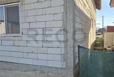 Casă cu 4 camere cu Teren 300 Mp în Palota - 11