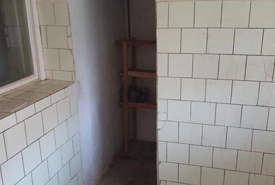 Casă cu 3 camere cu Teren 1198 Mp în Central