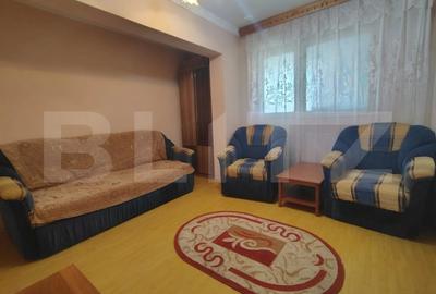 Apartament cu 2 camere decomandat, mobilat în