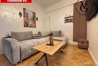 Apartament cu 4 camere semidecomandat, mobilat în P-ța Universității
