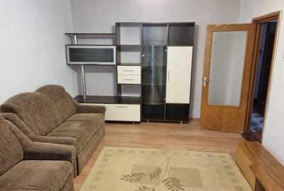 Apartament cu 3 camere decomandat în Alfa