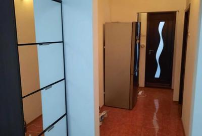 Apartament cu 3 camere decomandat în Tăbăcari - 3
