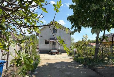 Casă individuală cu 3 camere cu Teren 900 Mp în Lascăr Catargiu