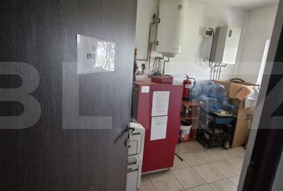 Casă cu 4 camere cu Teren 5423 Mp în Petrești - 5