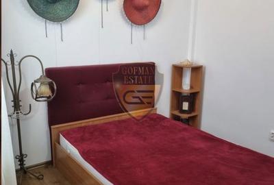 Apartament cu 3 camere decomandat în Palazu Mare - 9