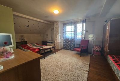 Casă individuală cu 5 camere cu Canalizare în Central - 3