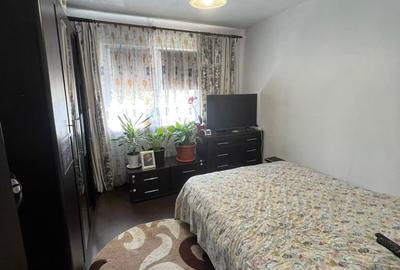 Apartament cu 2 camere semidecomandat în Craiovița Nouă - 2