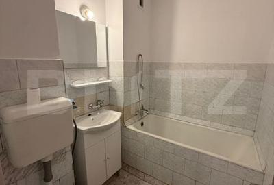 Apartament cu 2 camere semidecomandat în Republicii