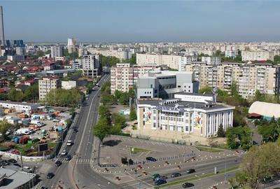 Apartament cu 3 camere semidecomandat în Berceni