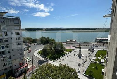 Apartament cu 3 camere circular, mobilat în Faleză
