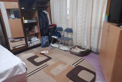 Casă cu 4 camere cu Teren 1000 Mp în Tătărași
