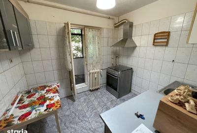Apartament cu 3 camere decomandat în Militari
